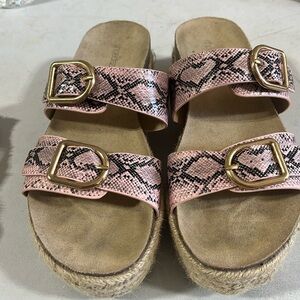 Shoe dazzle, size 7.5, pink, black, tan